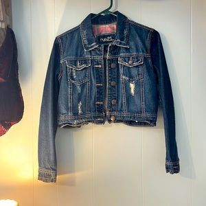RUE 21 WOMENS BLUE JEAN SHORT JACKET/ MEDIUM/ SUPER CUTE SPRING WEAR